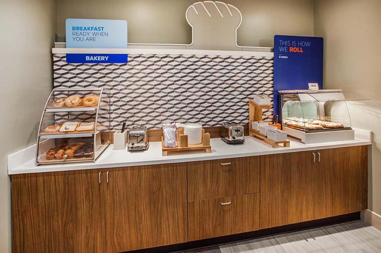Holiday Inn Express & Suites - Tulsa Downtown - Arts District By Ihg Екстер'єр фото